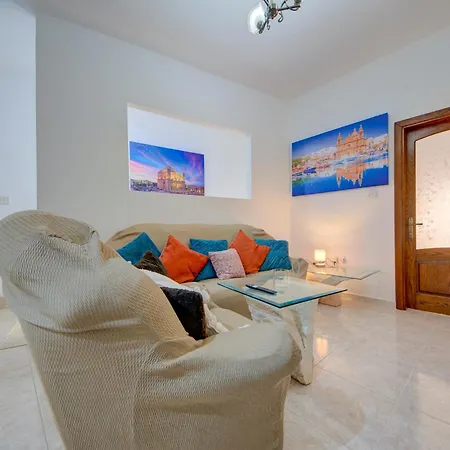 아파트 Traditional Maltese Escape With Rooftop Terrace By 360 Estates