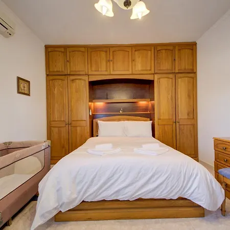 아파트 Traditional Maltese Escape With Rooftop Terrace By 360 Estates *