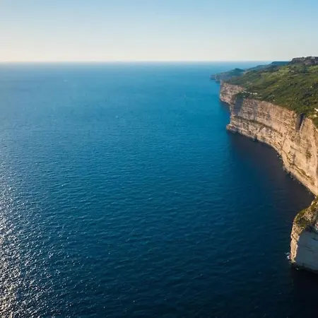 Traditional Maltese Escape With Rooftop Terrace By 360 Estates Dingli