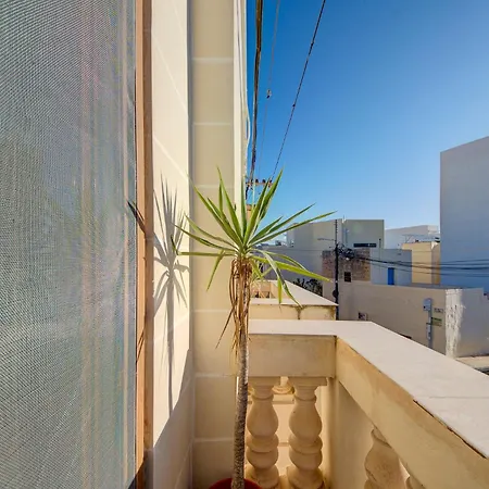 Traditional Maltese Escape With Rooftop Terrace By 360 Estates * Dingli