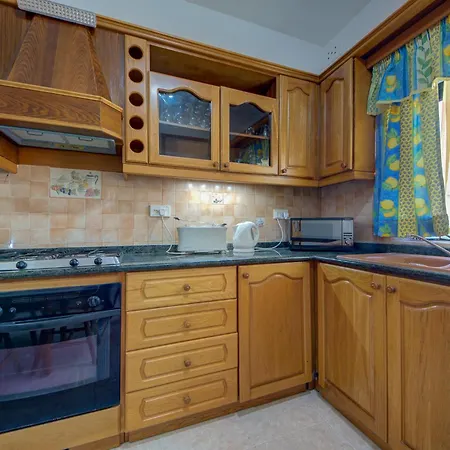 Appartement Traditional Maltese Escape With Rooftop Terrace By 360 Estates