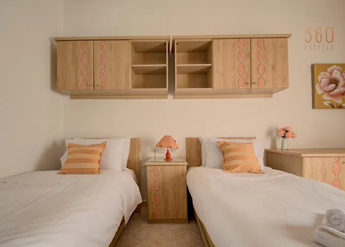 Traditional Maltese Escape With Rooftop Terrace By 360 Estates *