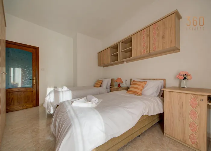 アパート Traditional Maltese Escape With Rooftop Terrace By 360 Estates Dingli