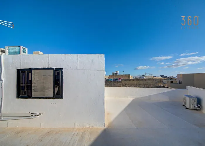アパート Traditional Maltese Escape With Rooftop Terrace By 360 Estates Dingli